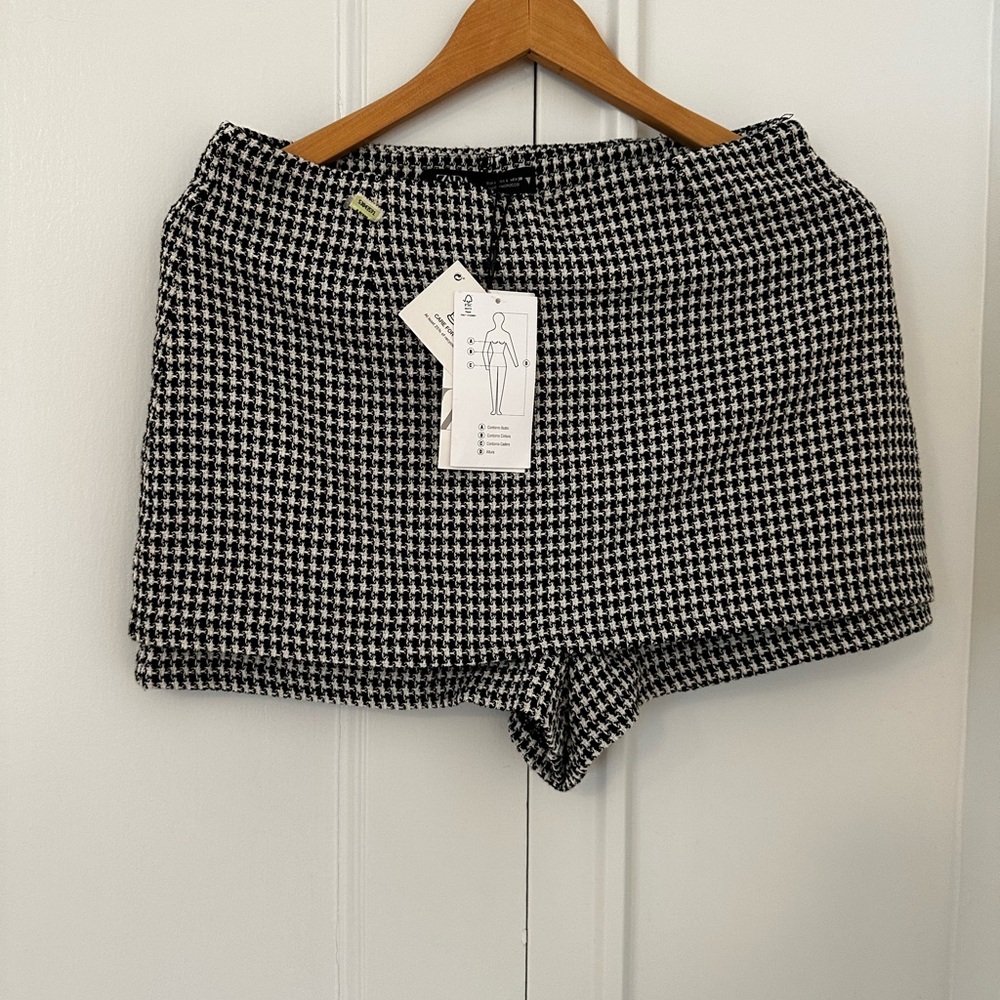 Zara Black and White Houndstooth Skort Shorts